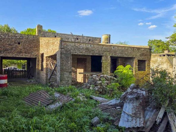 Sebastián Zara Casa a terminar en lote de 500 m²