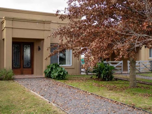 Sebastián Zara Casa en venta en Club de Campo La Federala – Lobos