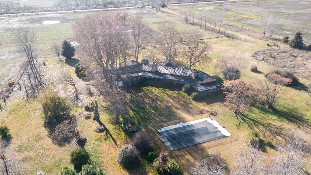 R074 – Campo de 222 has en Mercedes drone web-11