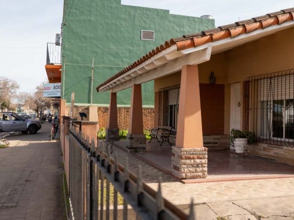 Sebastián Zara Casa en venta con galpón