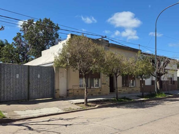 Sebastián Zara Casa céntrica con galpón